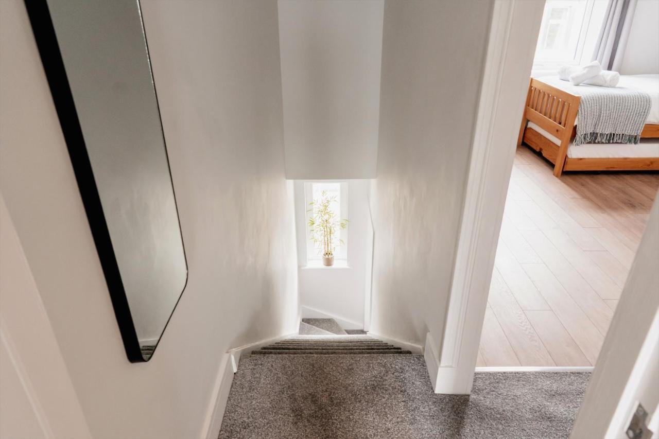 Sawley Cottage By Above Rubies - Modern, Stylish, 2 Bedroom House In Скиптон Экстерьер фото